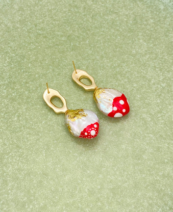 Dots Obsession Baroque Pearl Drop Earrings